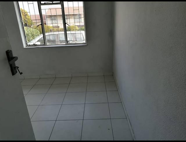 3 bed property to rent in WINCHESTER HILLS
